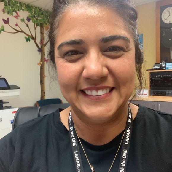 Meet your Posher, Amy - Picture 4 of 5